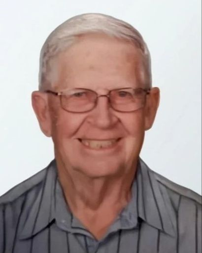 Clarence E. McCullough's obituary image