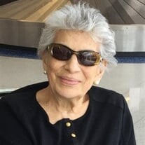 Perla Maria Navarro Profile Photo