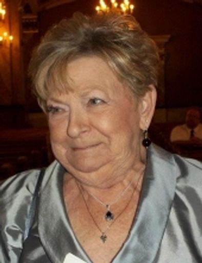 Mari K. Maciejewski (Nee Walczak)