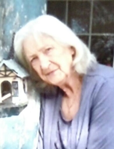 Elfriede Davis Profile Photo