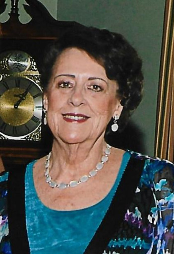 Joan Poulos