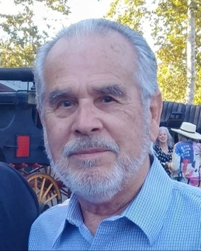 Louis Hinojosa Profile Photo