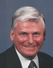 Robert T.  "Bob"   Arnold