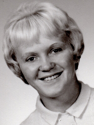 Susan Rae (Larson) Carson