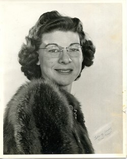 Vera Lee