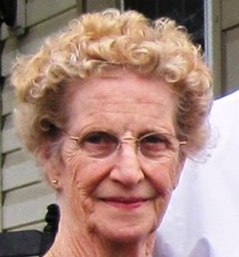 Jane B. (Lindholm)  Raymond