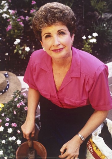 Janice "Kay Kay" Mcculloch (Tate)