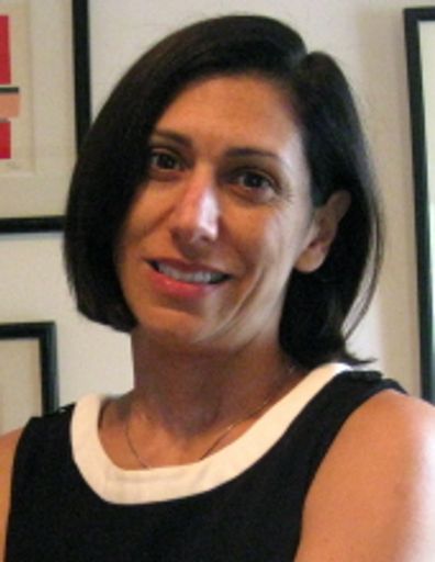 Irna  Fernanda Priore-Coelho