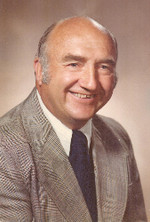 Walter J Dubzinski Sr