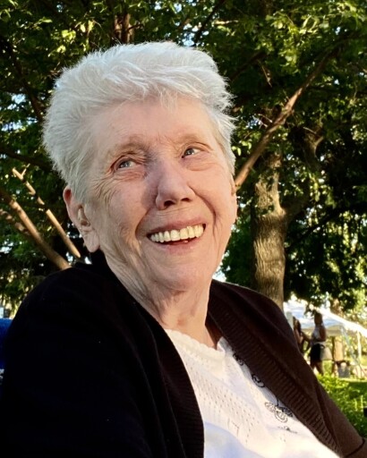 Dorothy Woods's obituary image