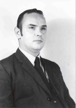 Victor Crumrine Sr.