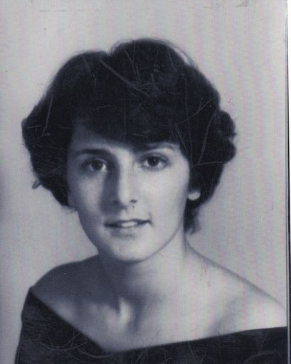 Jewel Carolyn Vernon Hutchens Profile Photo