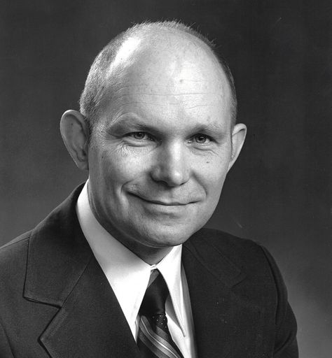 Leon H. Sawall Profile Photo