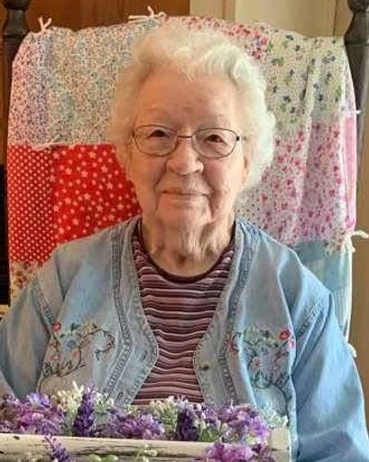 Betty Kee's obituary image