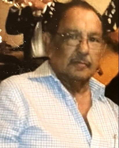 Daniel Flores, 77