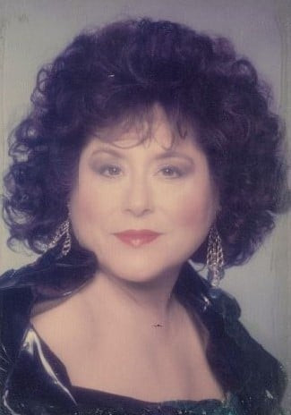 Della Cruz Quihuis Profile Photo
