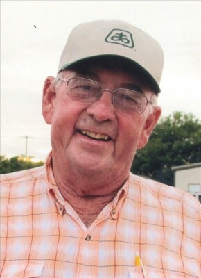 Allen (Doc) Charles Henke