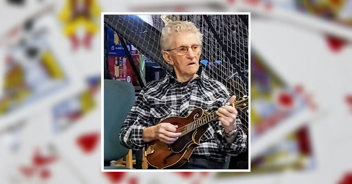 Picture Bernie Lindsey