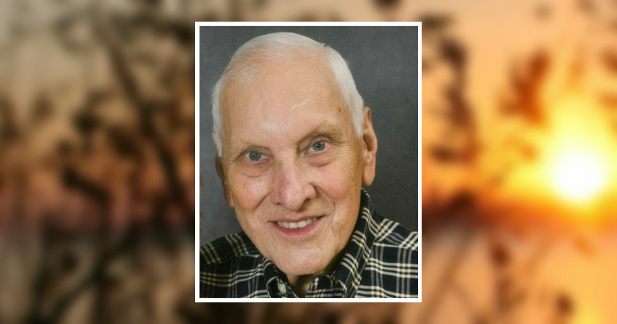 Kenneth M. Zdroik Obituary, Stevens Point, WI