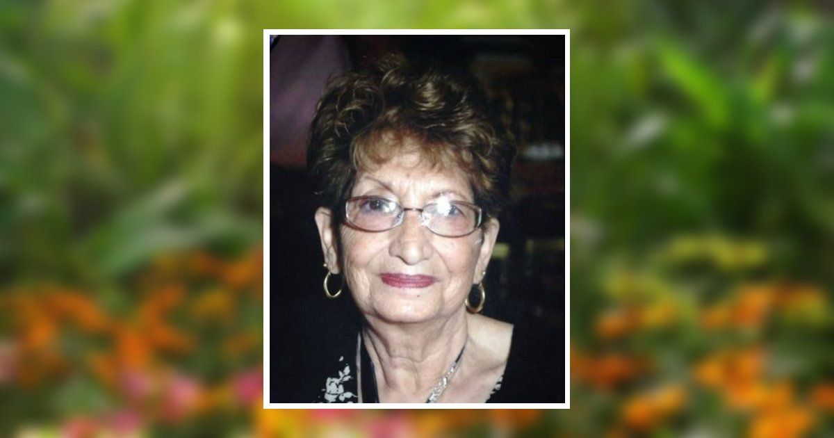 Elizabeth H. Casares Obituary, Central Islip, NY
