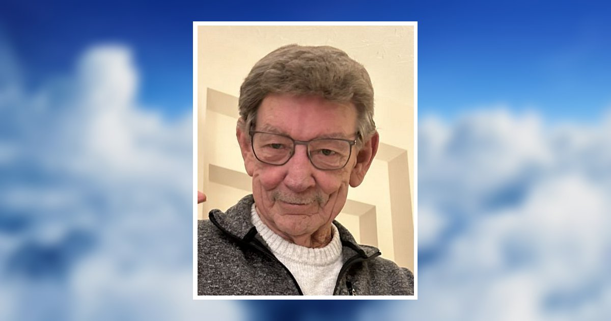 Picture Robert "Bob" Huddleston