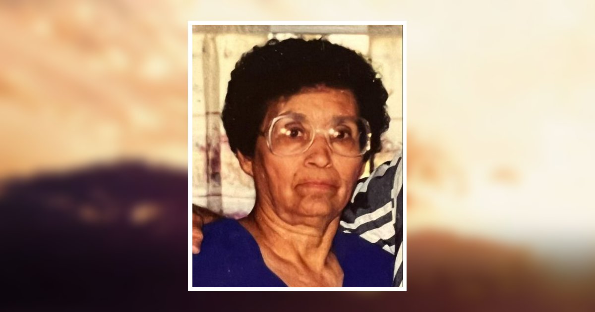 Alexandra J. Mendoza