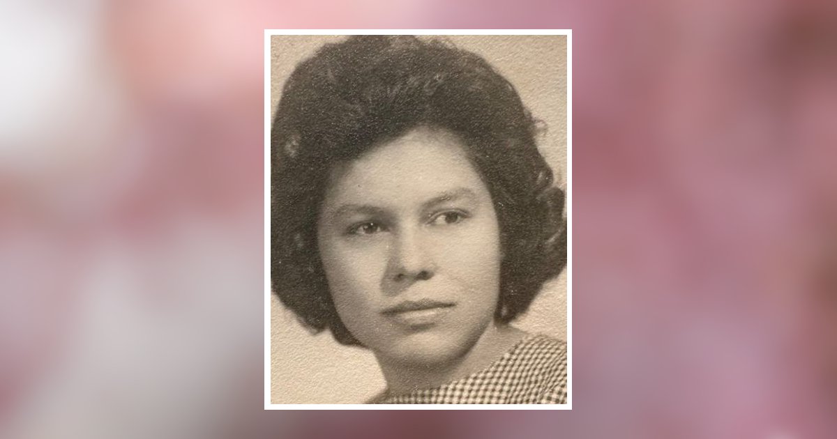 Celia Garza De Arenivas