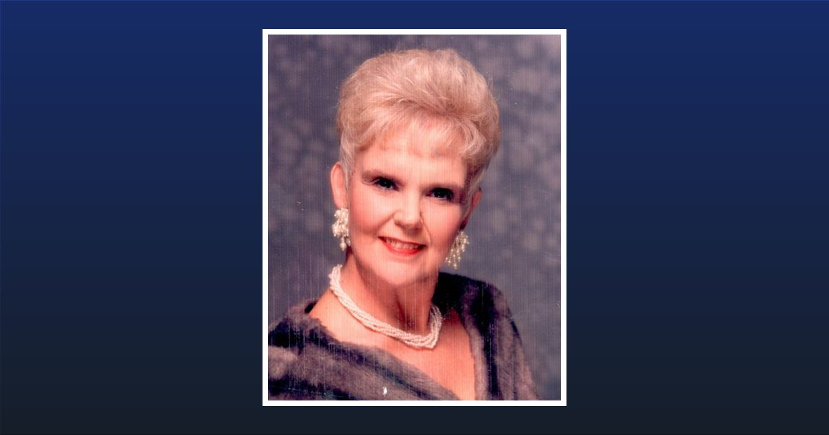 Portrait of Lois Jean Lynch