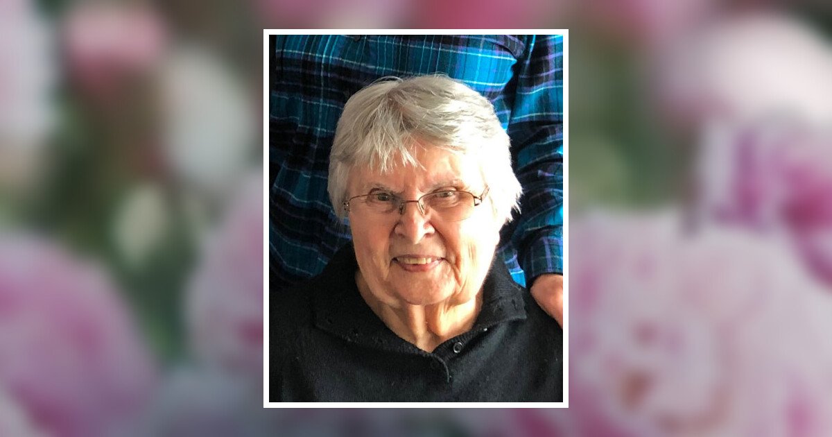 Yuvonne Graphenteen Obituary 2023 - Hartquist Funeral & Cremation Services