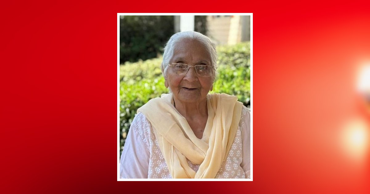 Portrait of Mangalaben Patel